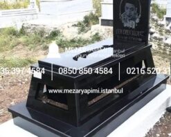 Alternative view of Piramit Pencereli Granit Mezar Modeli