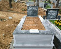 Tek Kişilik Küpeşte Baştaşı Siyah Mermer Mezar