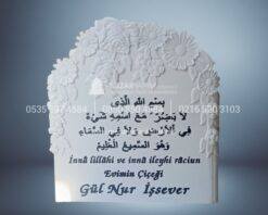 Derin Kabartma Çiçek Desenli CNC Mermer Mezar Taşı