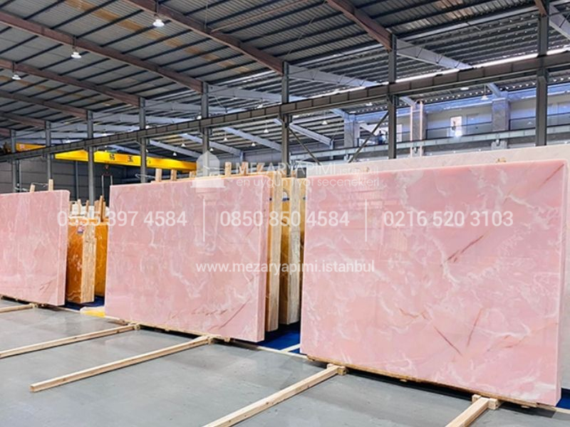 Pembe Onyx Mermer Melek Kanatli Mezar Tasi Modeli