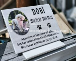 Kaide Üzerinde Porselen Resimli Mermer Pet Mezar Taşı
