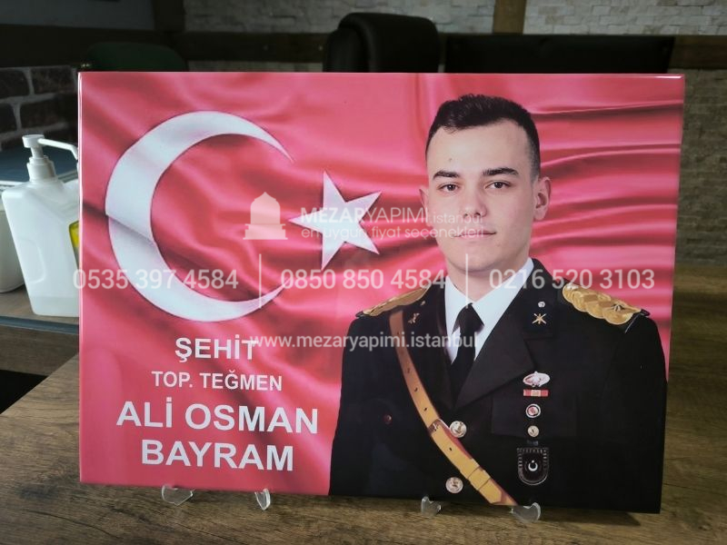 Şehit Mezar Taşına Solmayan Porselen Resim
