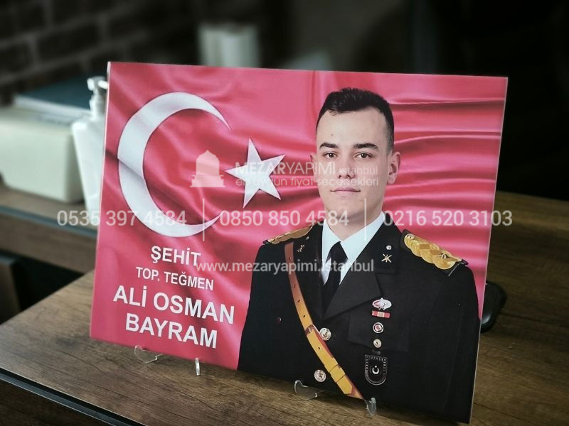 Şehit Mezar Taşına Solmayan Porselen Resim