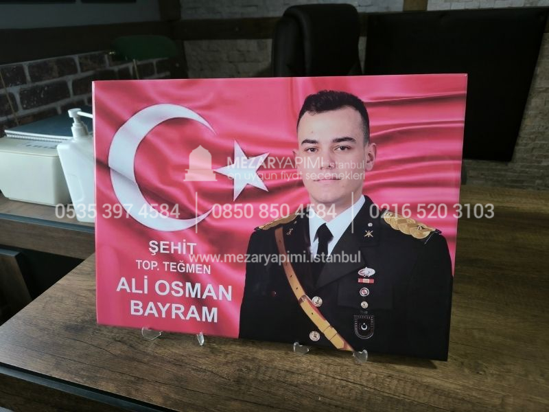 Şehit Mezar Taşına Solmayan Porselen Resim