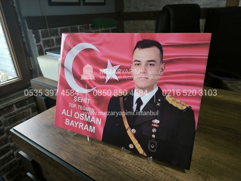 Şehit Mezar Taşına Solmayan Porselen Resim
