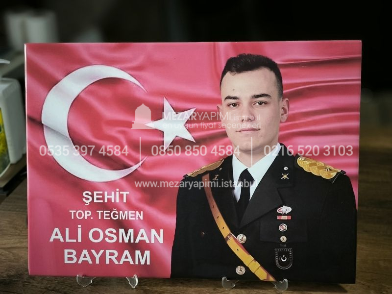 Şehit Mezar Taşına Solmayan Porselen Resim