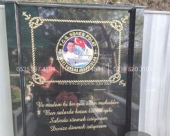 Yelkenli Gemi Şeklinde Granit Anıt Mezar